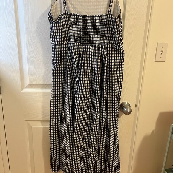 Gap Gingham Linen-Blend Fit & Flare Cami Dress - Picture 3 of 4